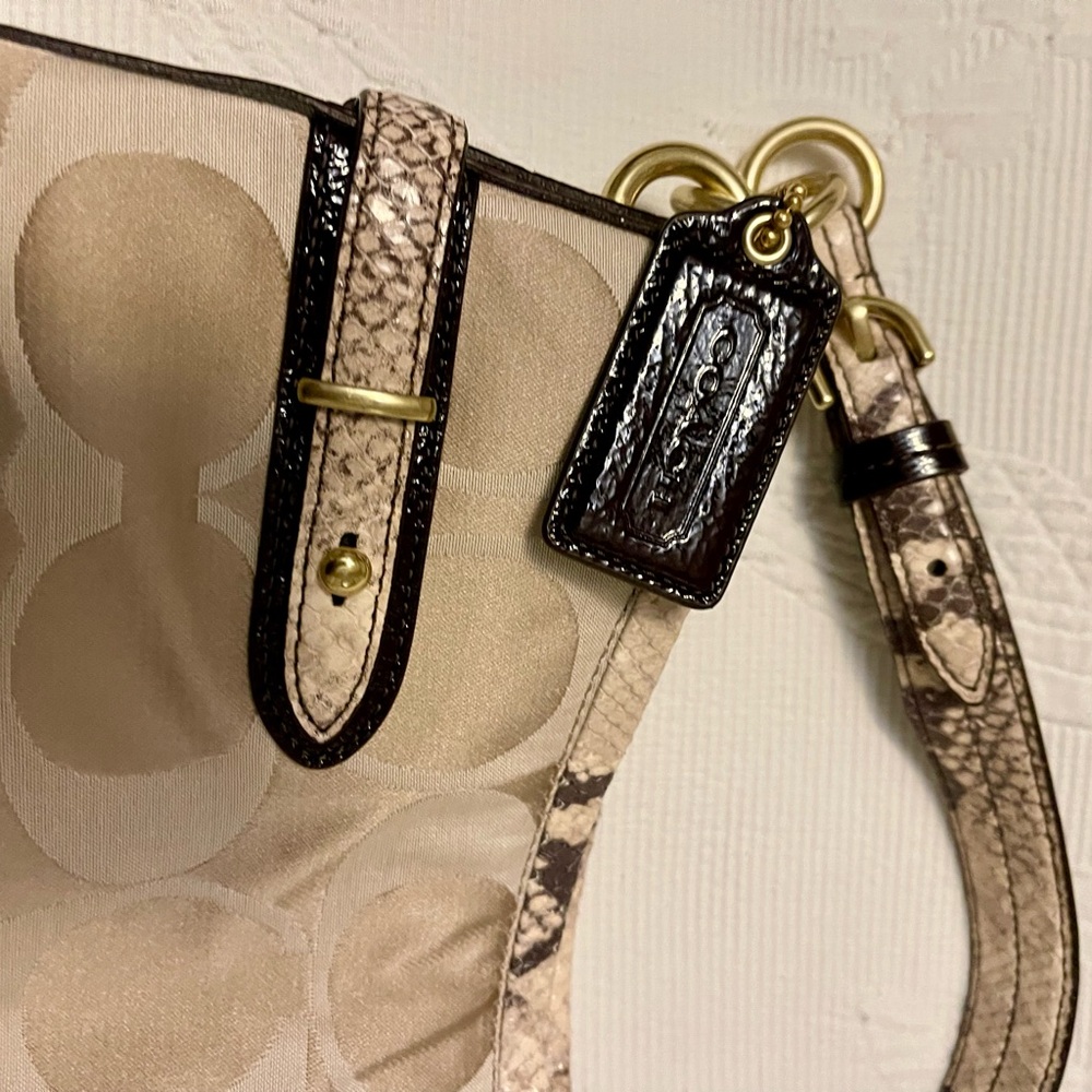 Coach Shoulder bag - Picture 4 of 12